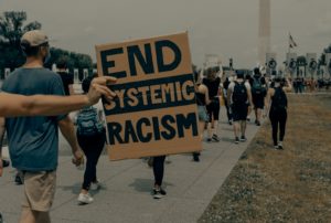 Tackling historical, systemic and intersectional anti-racism with a new local open online course